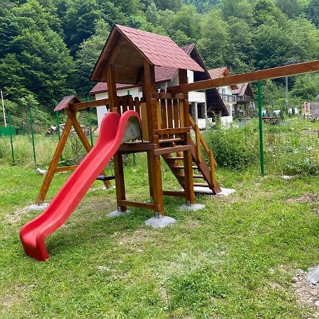 Vila Casuta Din Poiana Rau Sadului Exteriér fotografie