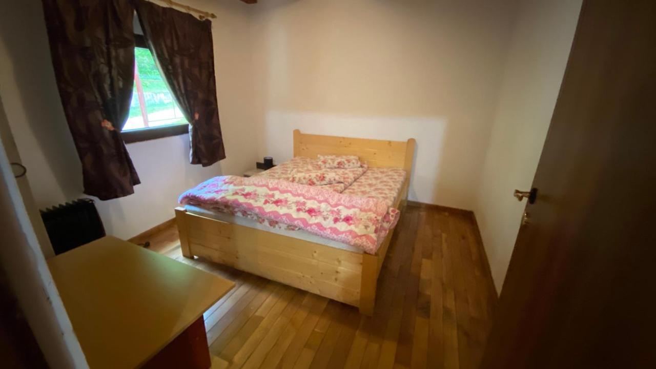 Vila Casuta Din Poiana Rau Sadului Exteriér fotografie